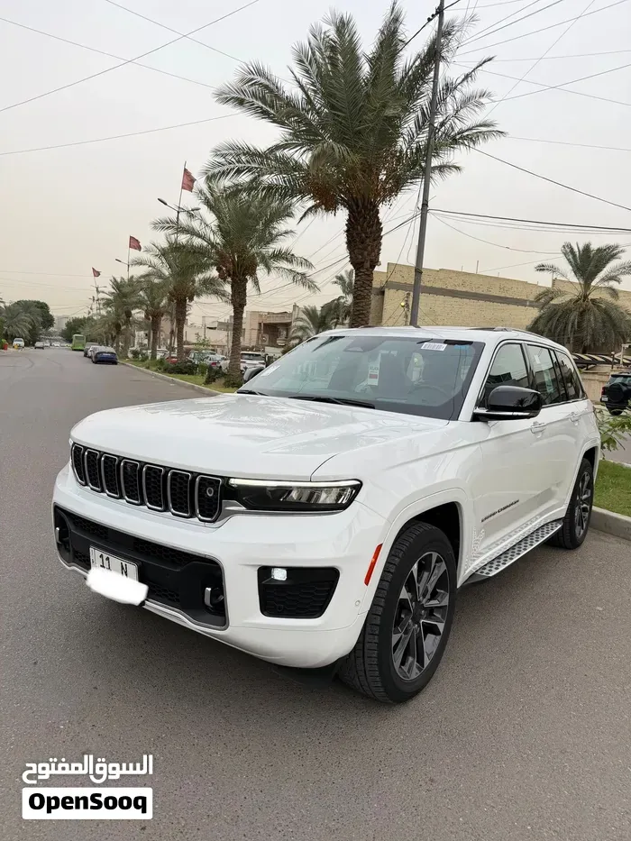Jeep Grand Cherokee 2023 photo 2