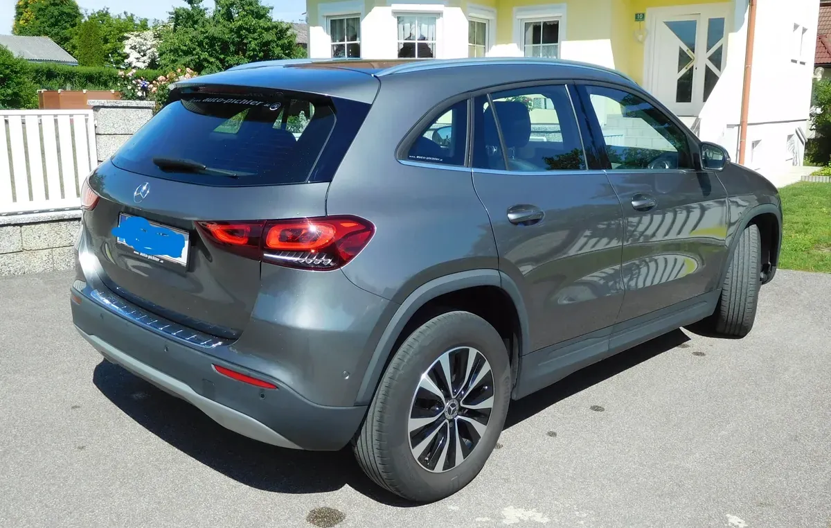 Mercedes-Benz Gla Class 2022 photo 3