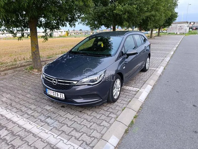 Opel Astra K