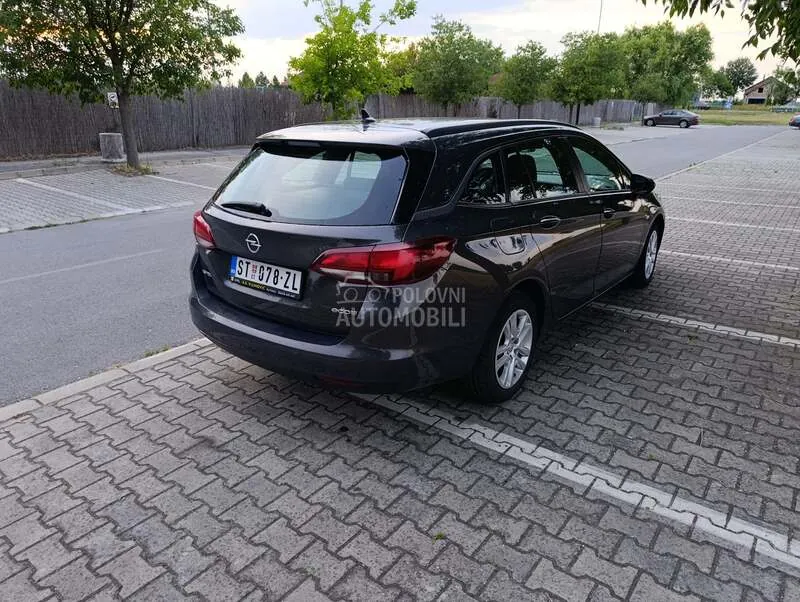 Opel Astra K 2016 photo 5