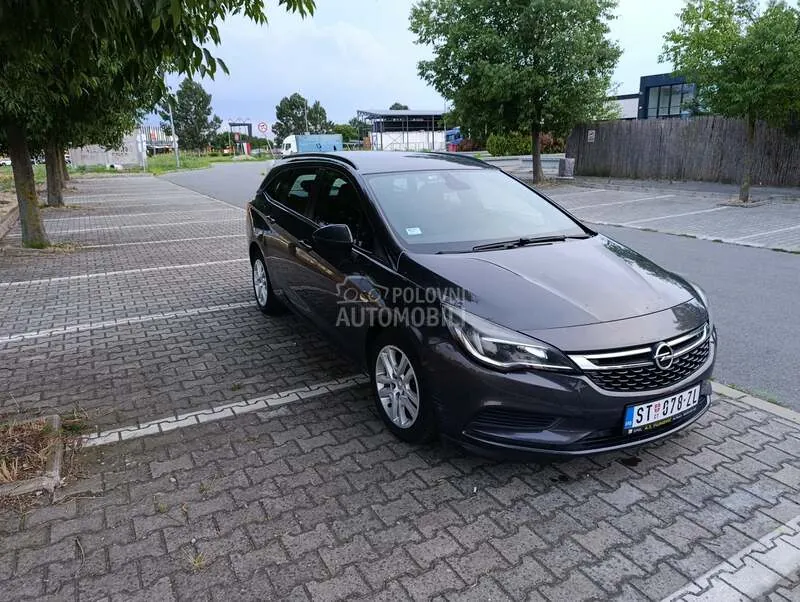 Opel Astra K 2016 photo 3