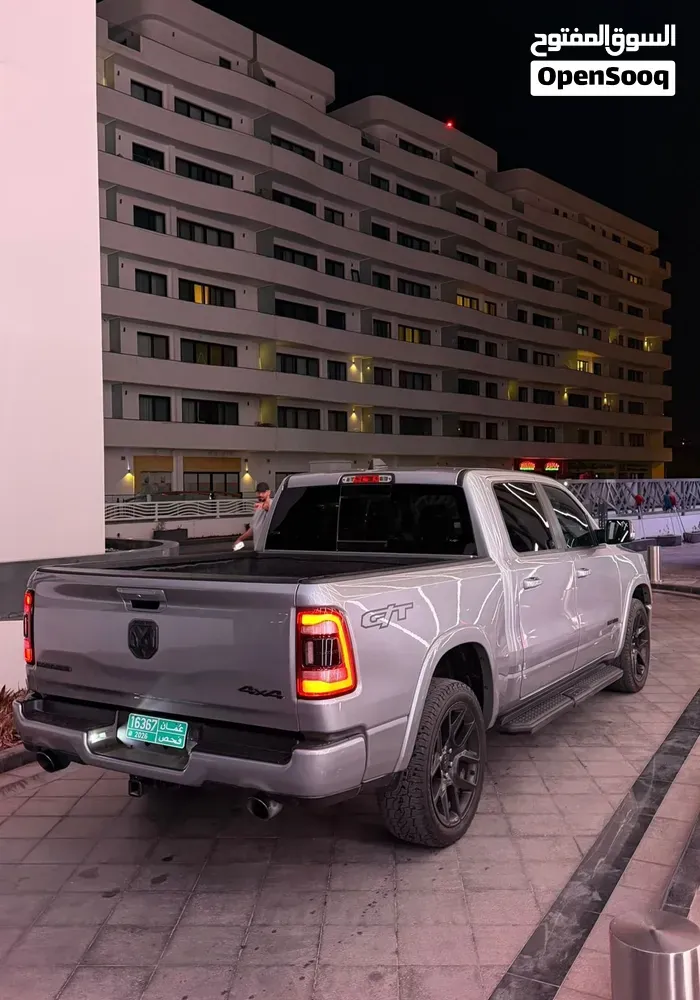 Dodge Ram Laramie 2022 photo 4