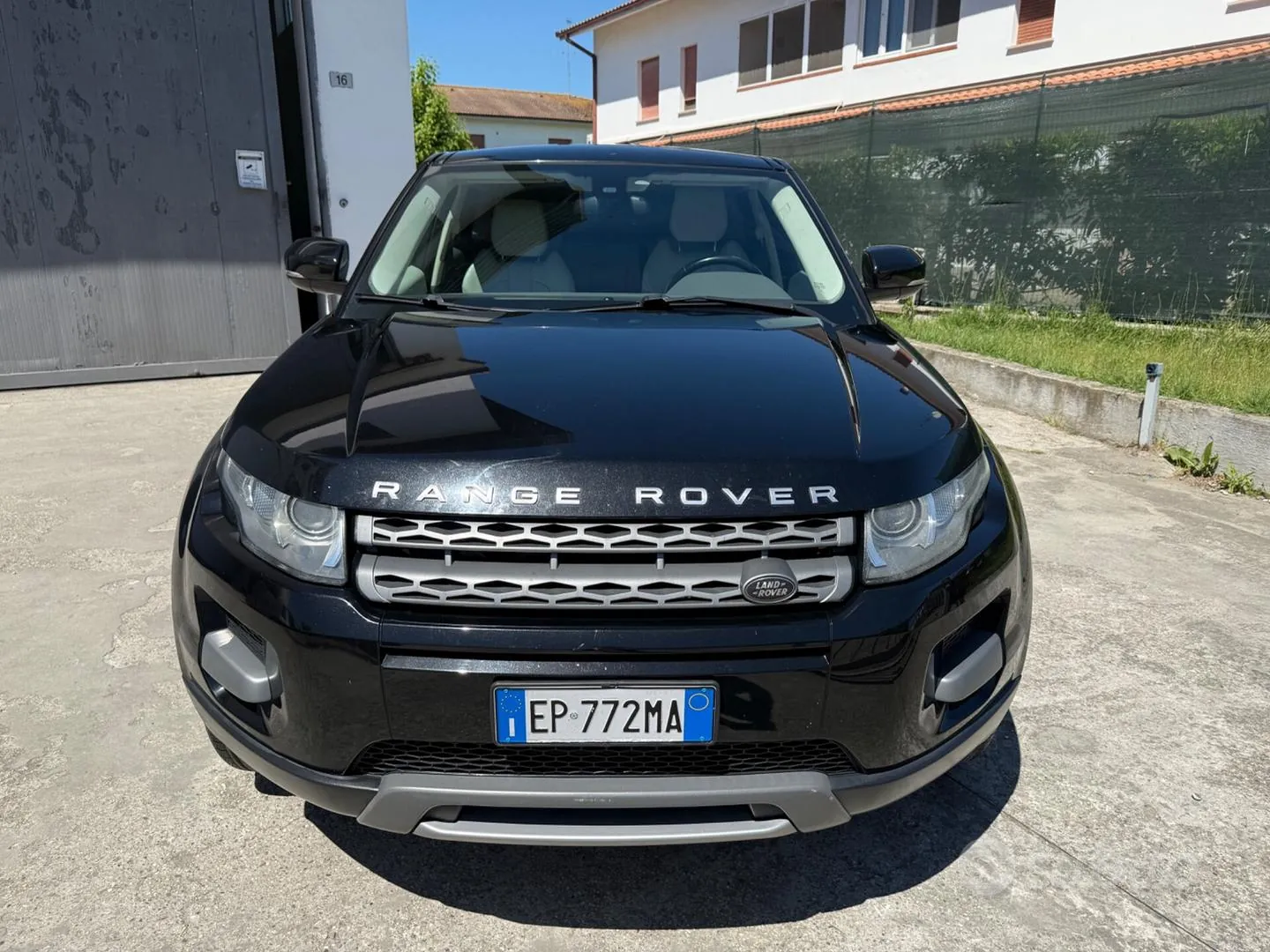 Land Rover Range Rover Evoque 2012 photo 4