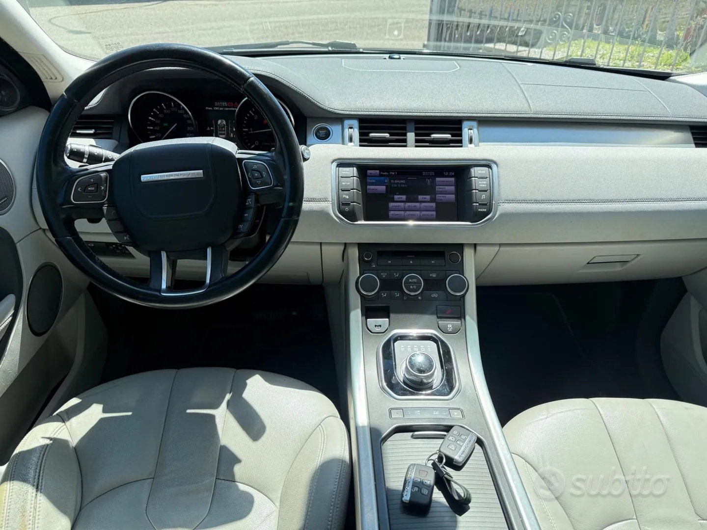 Land Rover Range Rover Evoque 2012 photo 3