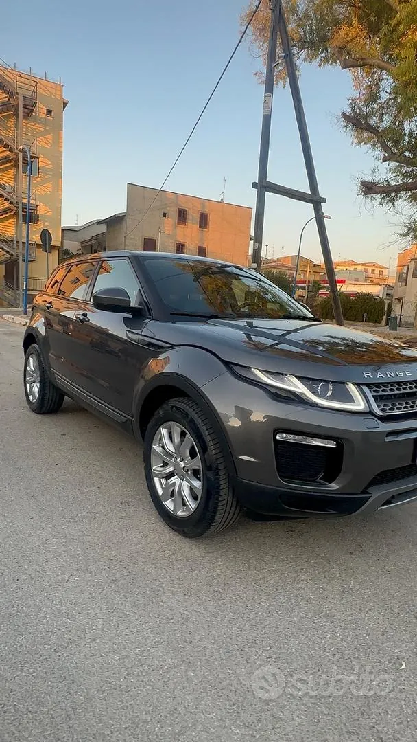 Land Rover Range Rover Evoque 2018 photo 3
