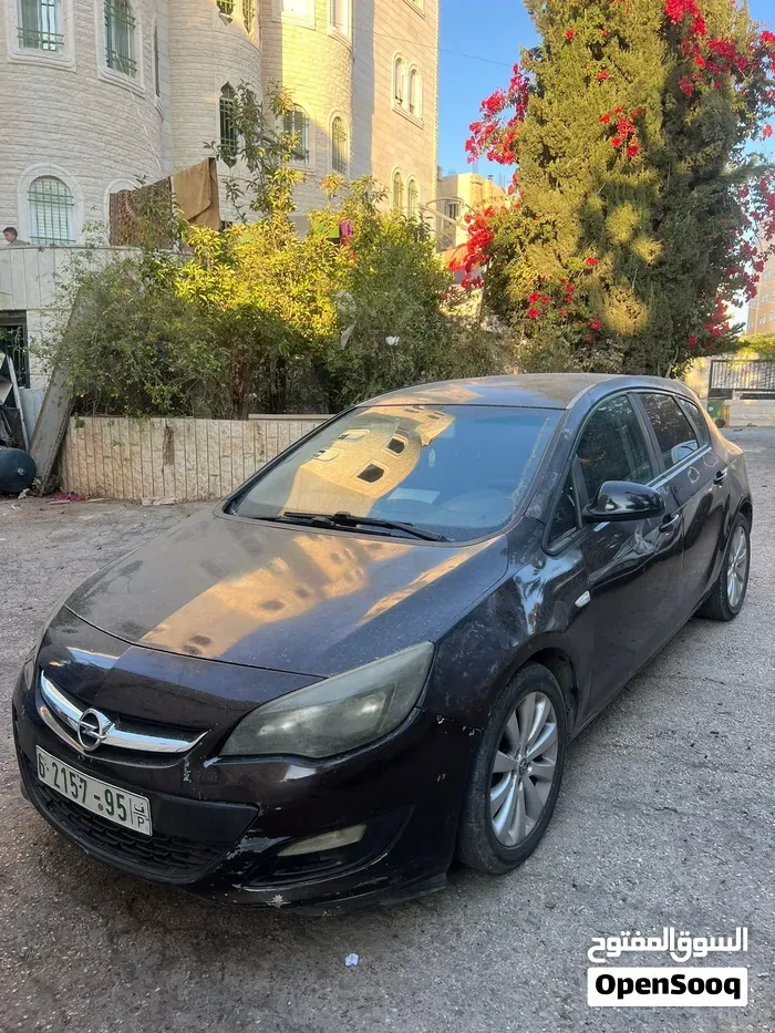 Opel Astra 2013 photo 5