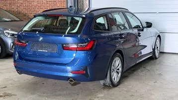 BMW 318D 2022 photo 2