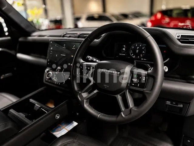 Land Rover Defender 2026 photo 4