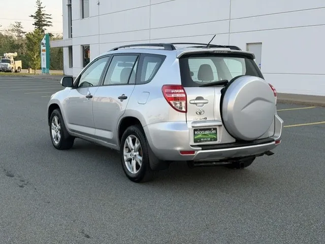 Toyota Rav4 2012 photo 2