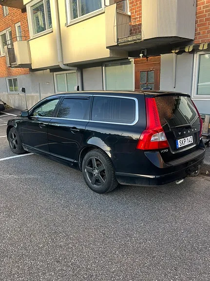 Volvo V70 2013 photo 2