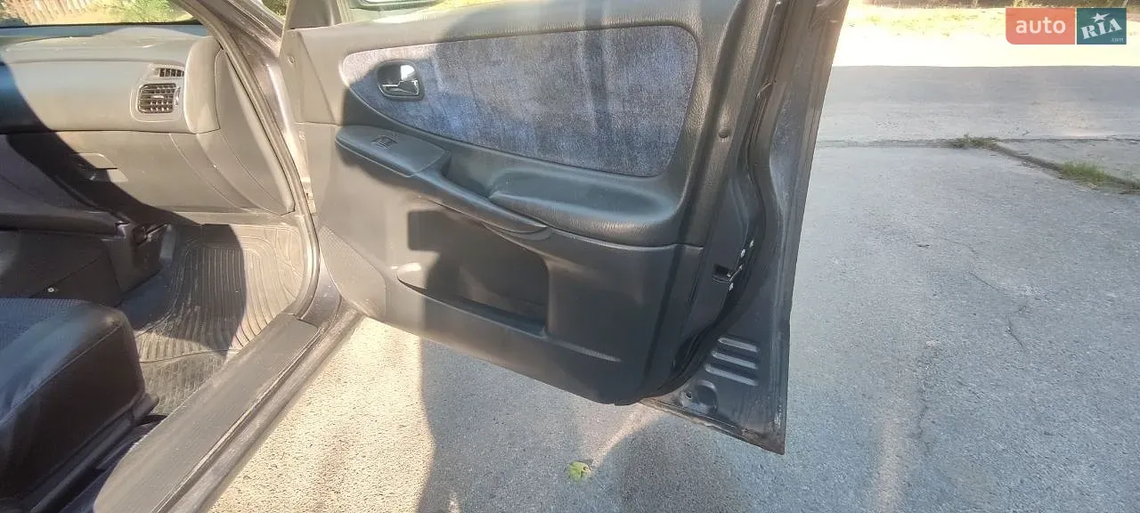 Mazda 626 1999 photo 5