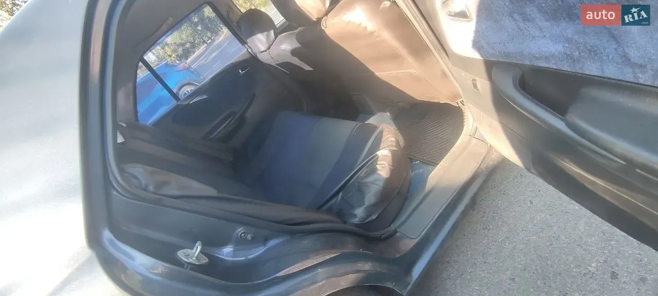 Mazda 626 1999 photo 4