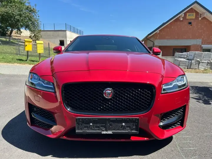 Jaguar Xf