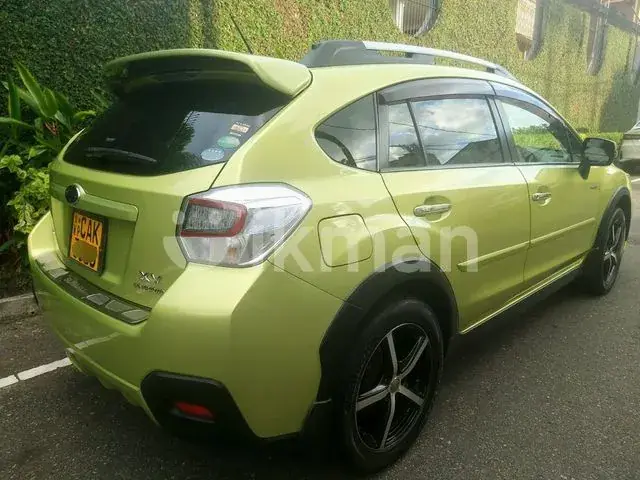 Subaru Xv 2014 photo 2
