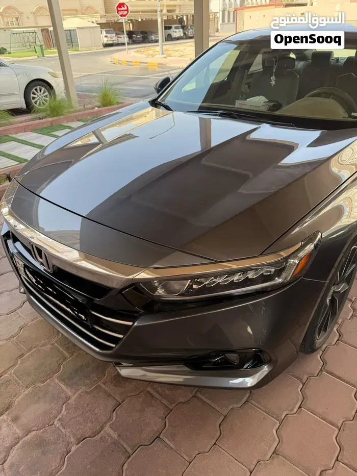 Honda Accord 2022 photo 2