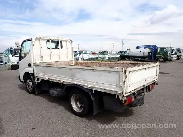 Toyota Dyna 2009 photo 3