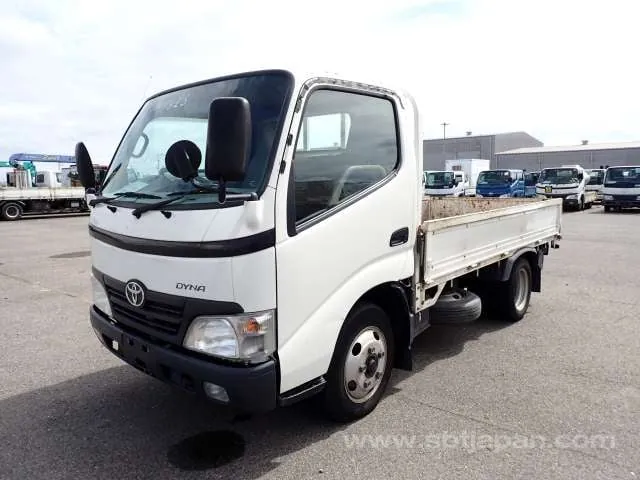 Toyota Dyna 2009 photo 2