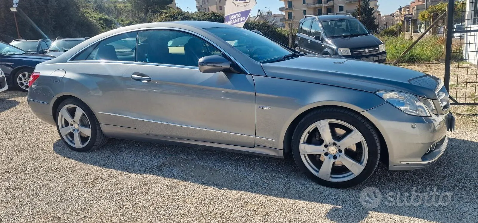 Mercedes-Benz E-Class 2009 photo 4