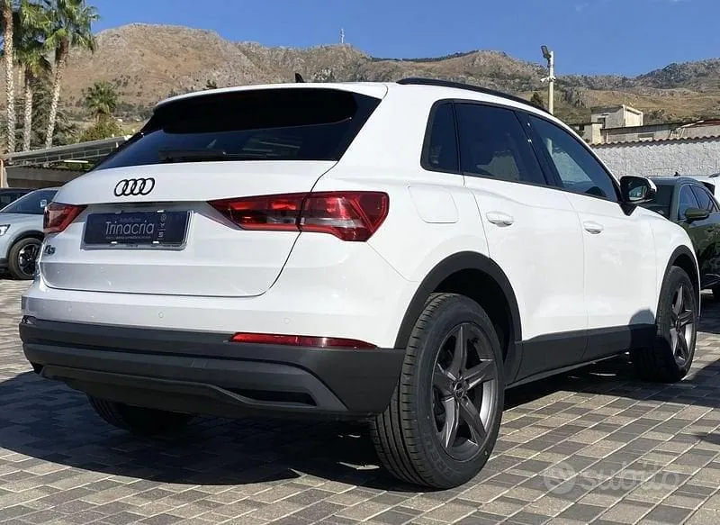 Audi Q3 2022 photo 4