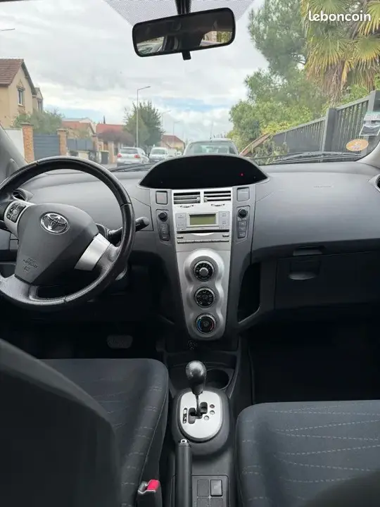 Toyota Yaris 2008 photo 3