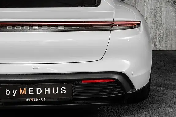 Porsche Taycan 2025 photo 4