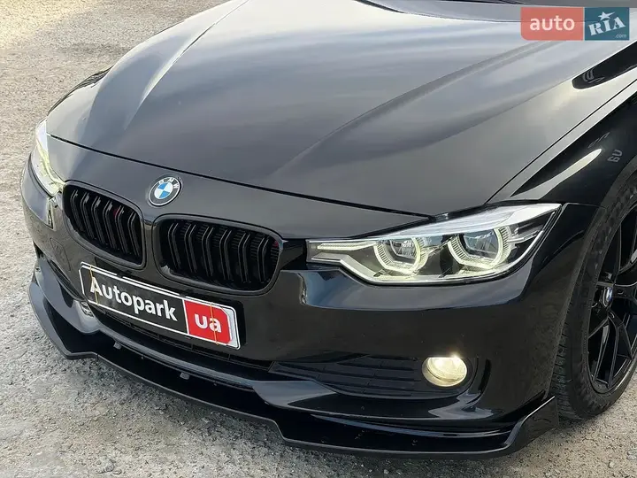 BMW 3 Series 2012 photo 3