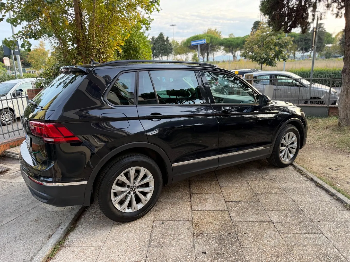 Volkswagen Tiguan 2023 photo 3