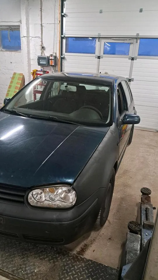 Volkswagen Golf 4
