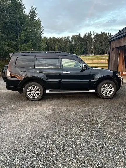 Mitsubishi Pajero 2018 photo 3