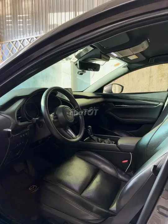 Mazda 3 2020 photo 2