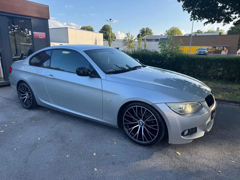 BMW 320I Coupé