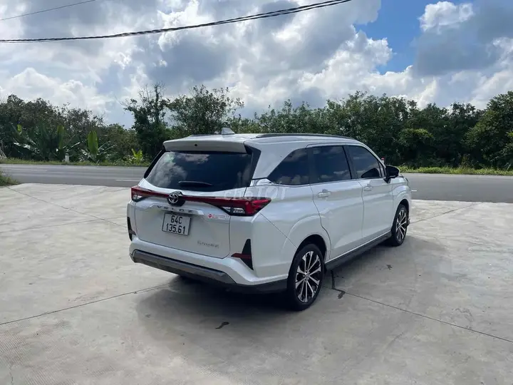 Toyota Veloz Cross 2025 photo 4