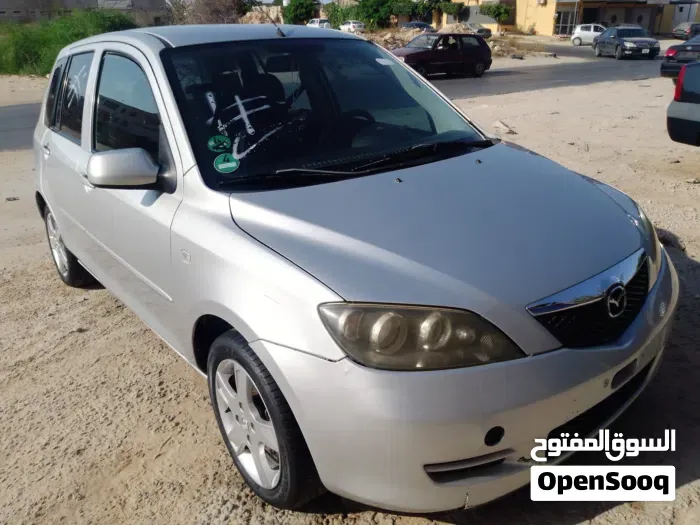 Mazda 2 2007 photo 4