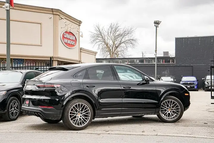 Porsche Cayenne 2023 photo 3