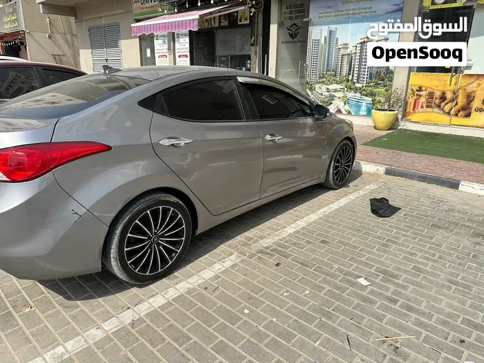 Hyundai Avante 2011 photo 5