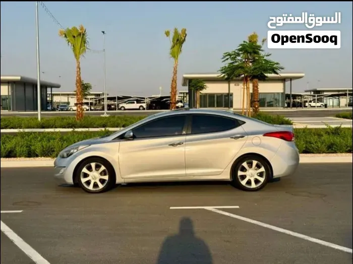 Hyundai Avante 2011 photo 3