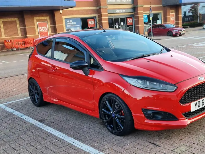 Ford Fiesta 2016 photo 3