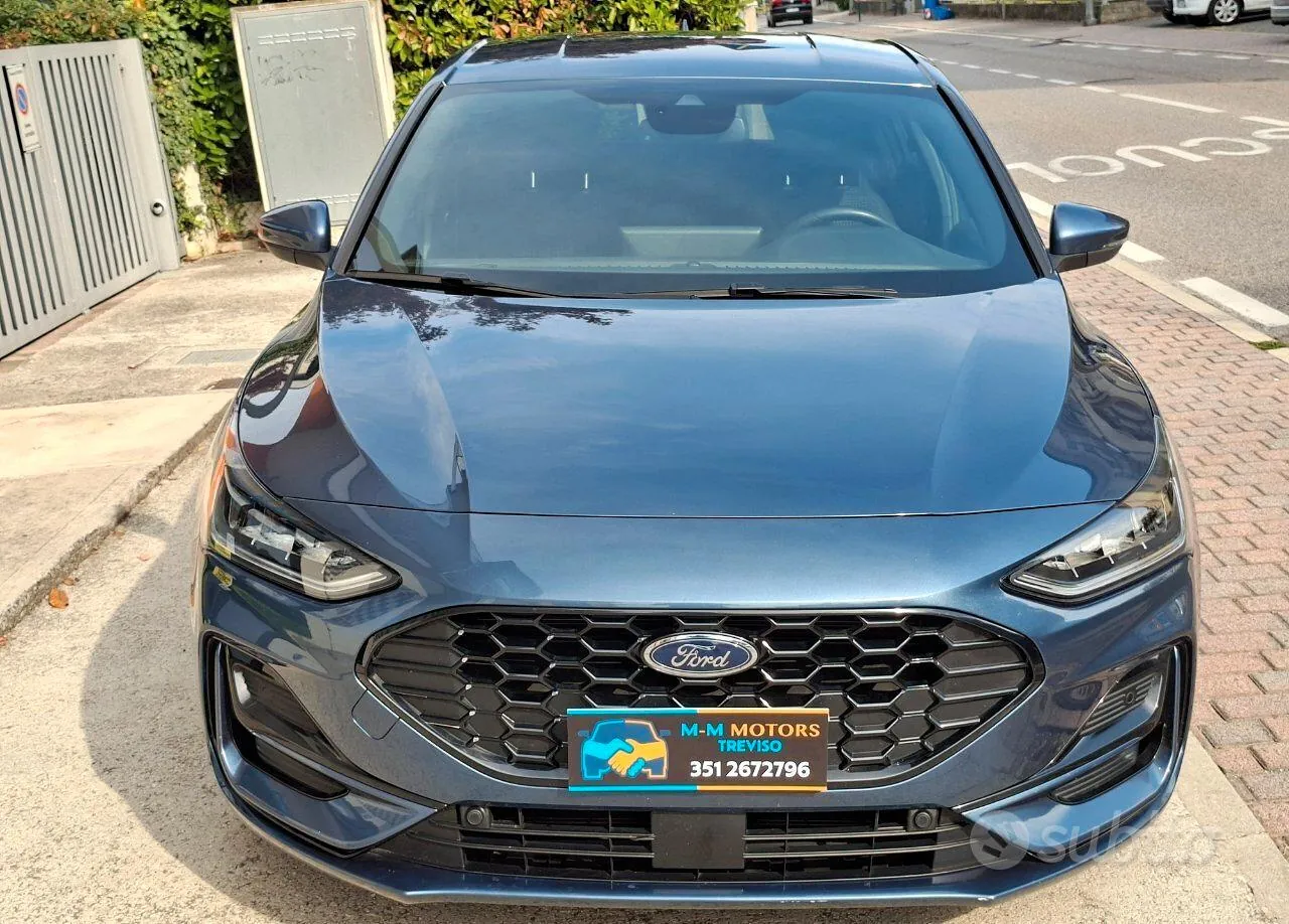 Ford Focus 2023 photo 2