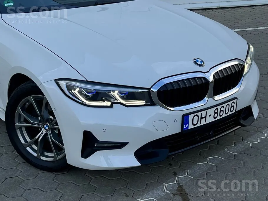 BMW 320 2021 photo 4