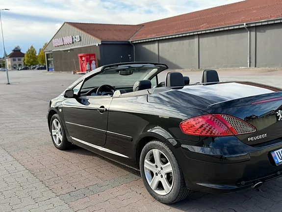 Peugeot 307 2005 photo 2