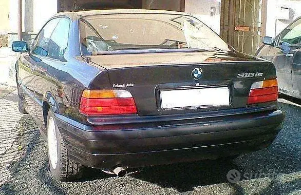 BMW 318I