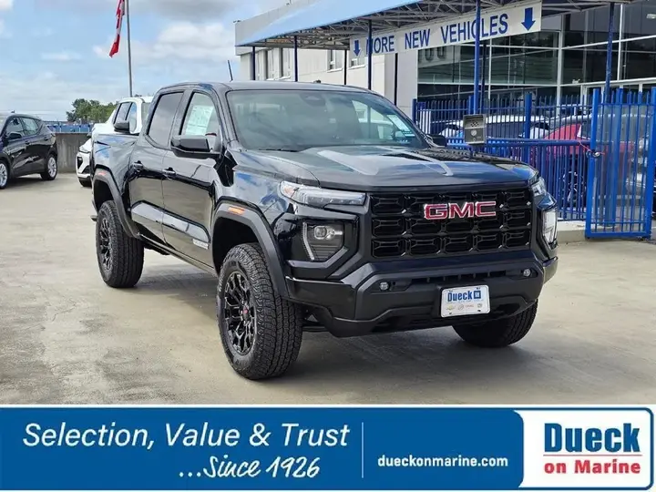GMC Canyon 2026 photo 2
