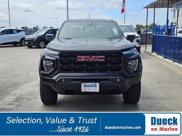 GMC Canyon 2026 photo 3