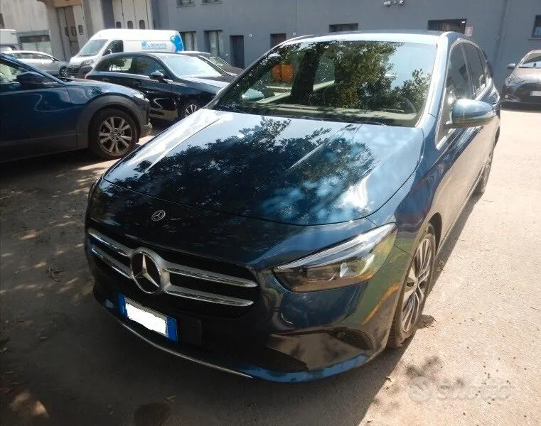 Mercedes-Benz B 180D