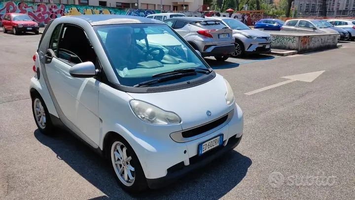 Smart Fortwo 2010 photo 5
