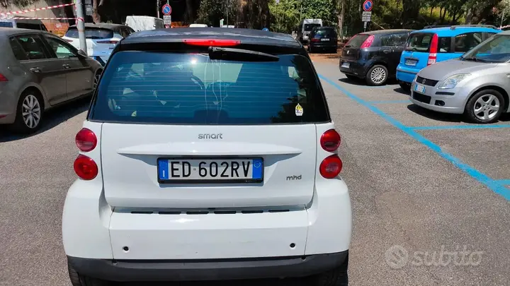 Smart Fortwo 2010 photo 3