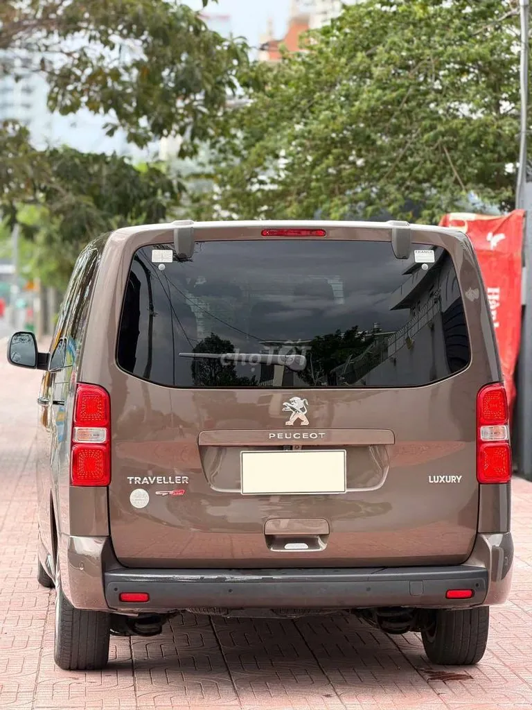 Peugeot Traveller 2019 photo 3
