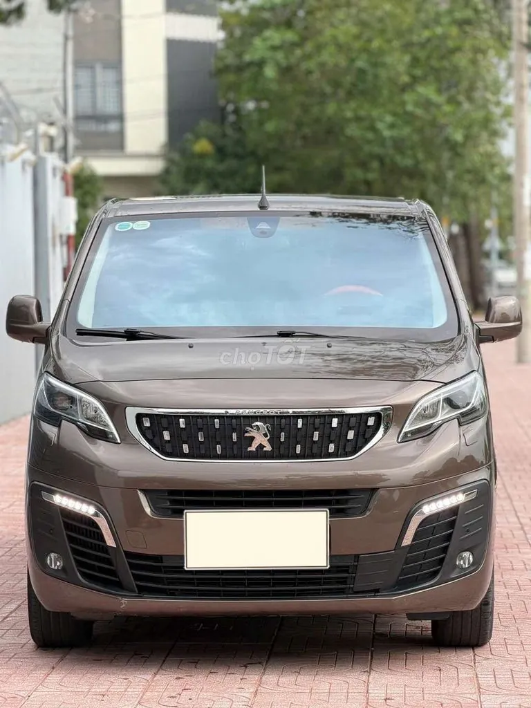 Peugeot Traveller