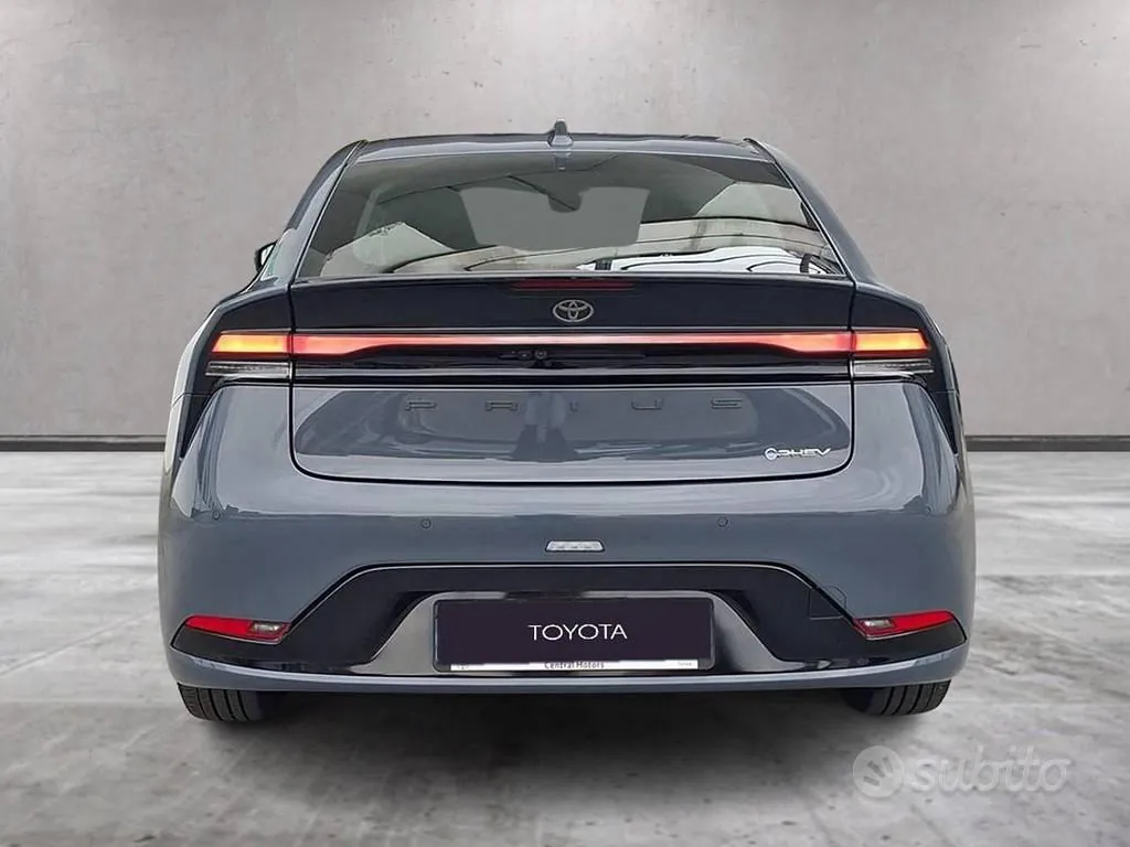 Toyota Prius 2025 photo 4