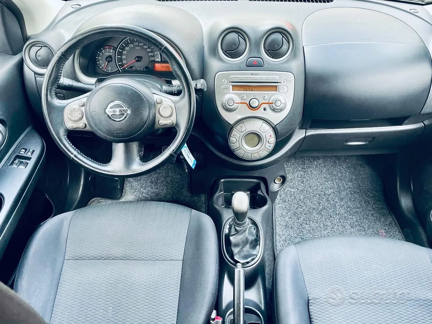 Nissan Micra 2011 photo 5